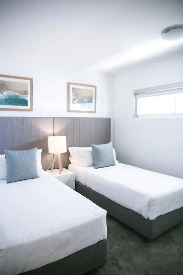 Rumba Beach Resort Caloundra 5*,