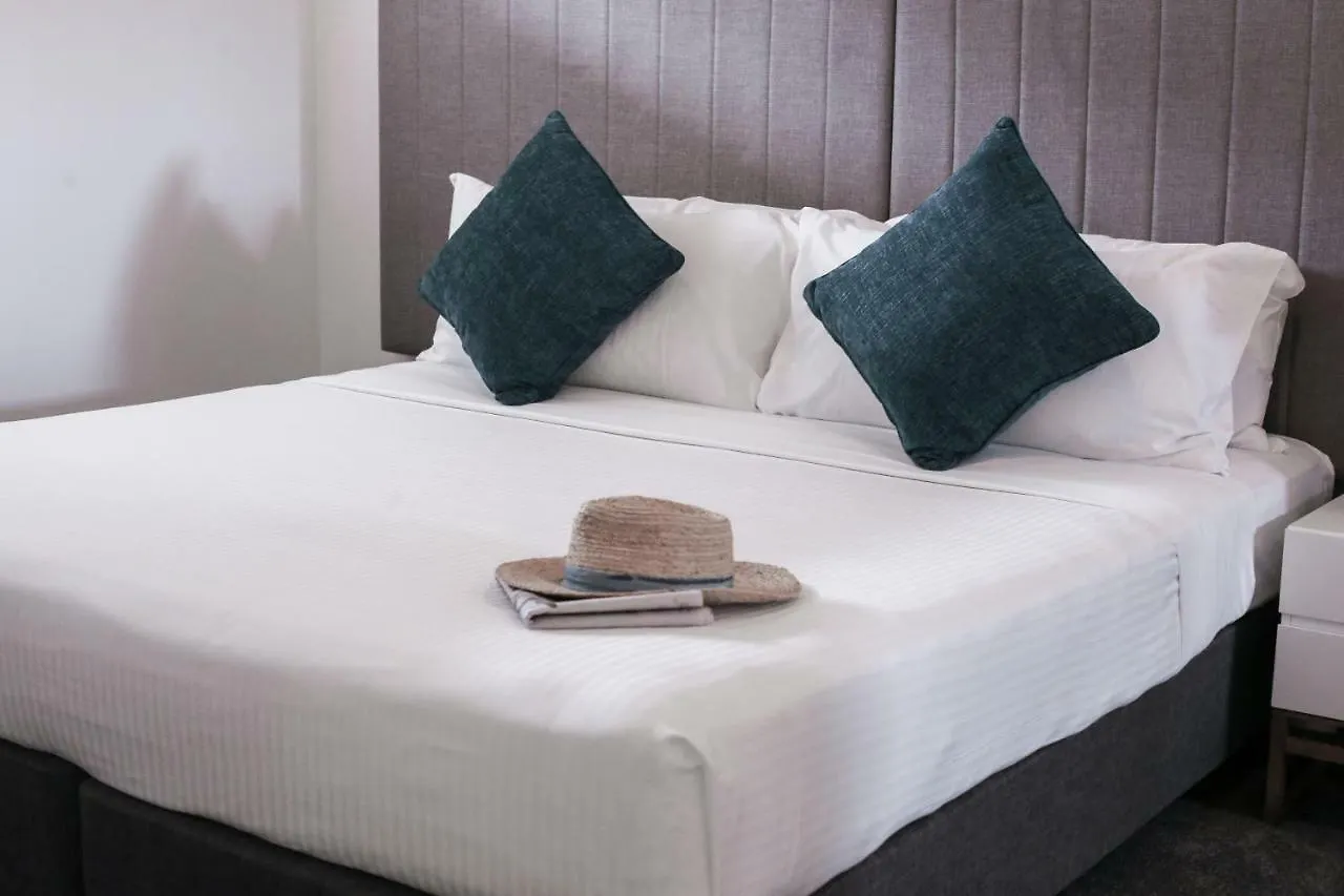 Rumba Beach Resort Caloundra 5*,