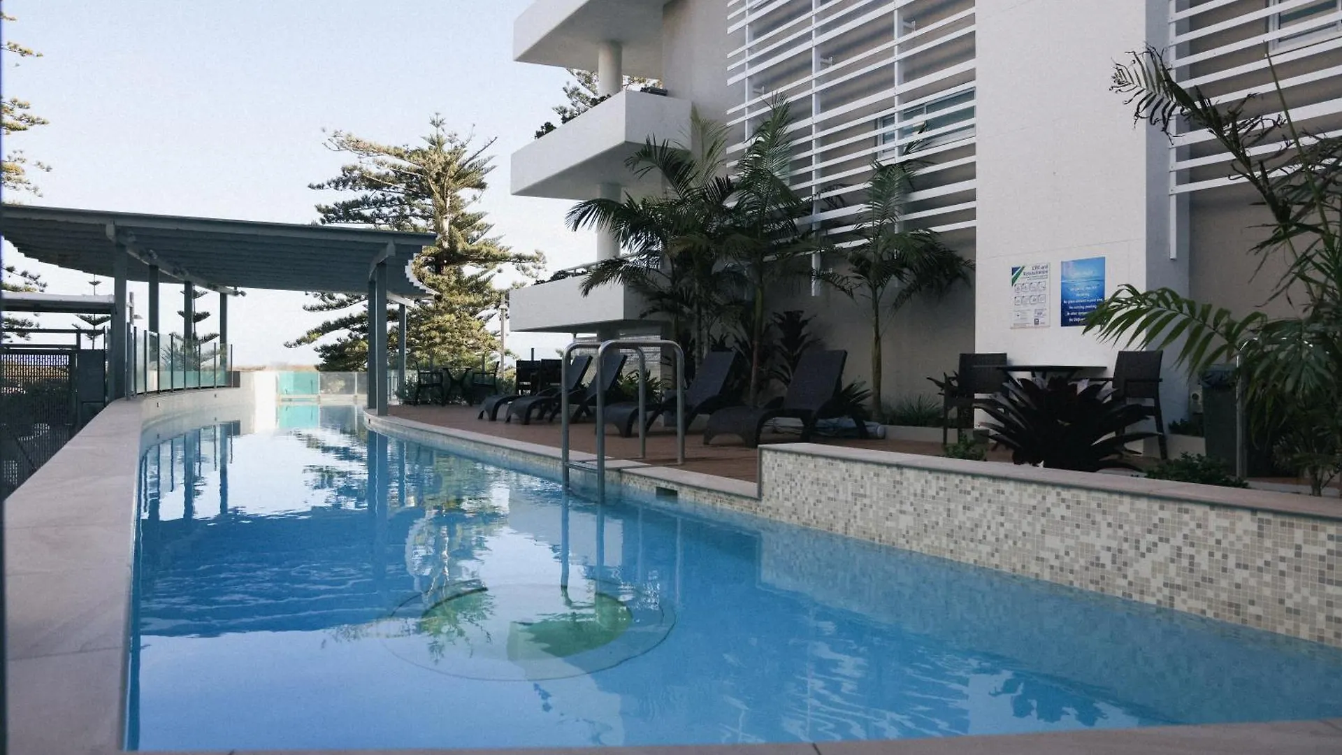 Rumba Beach Resort Калаундра